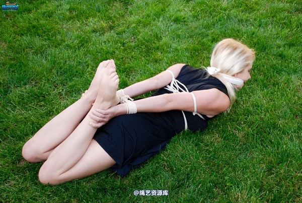 boundhotties - CRYSTAL 第 24 张图片