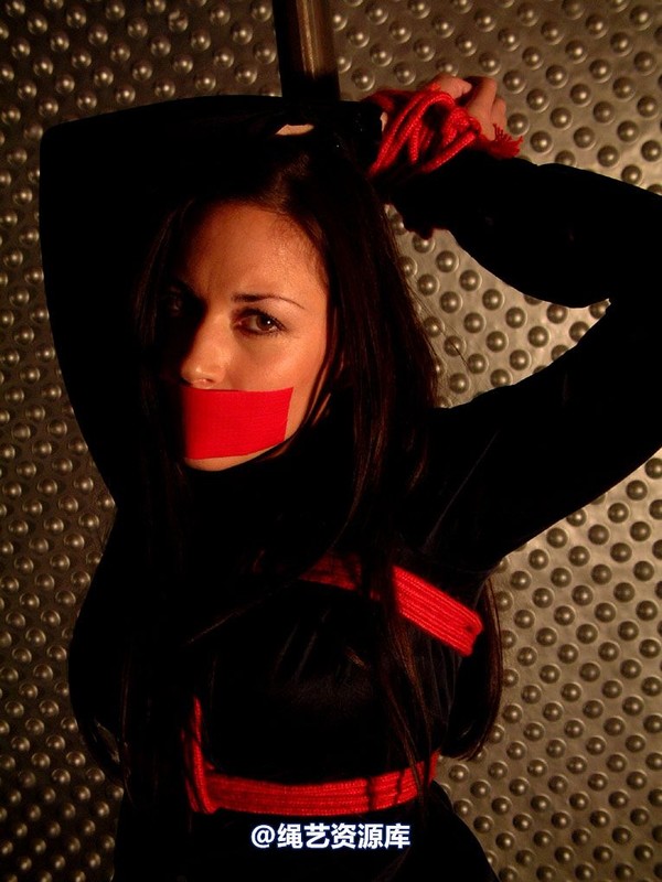 bondagebob - Olivia Pole tied 第 111 张图片