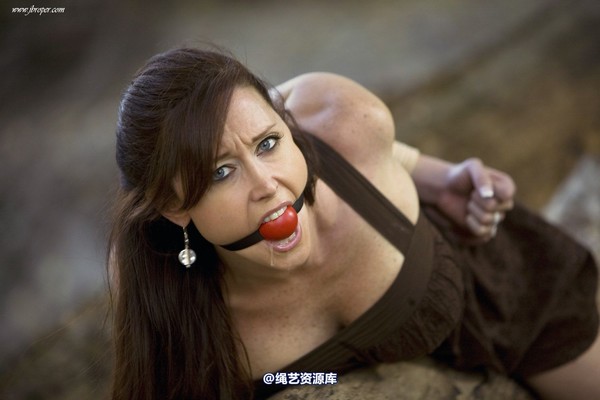 jbroper - Christina Carter 2011-1 第 49 张图片