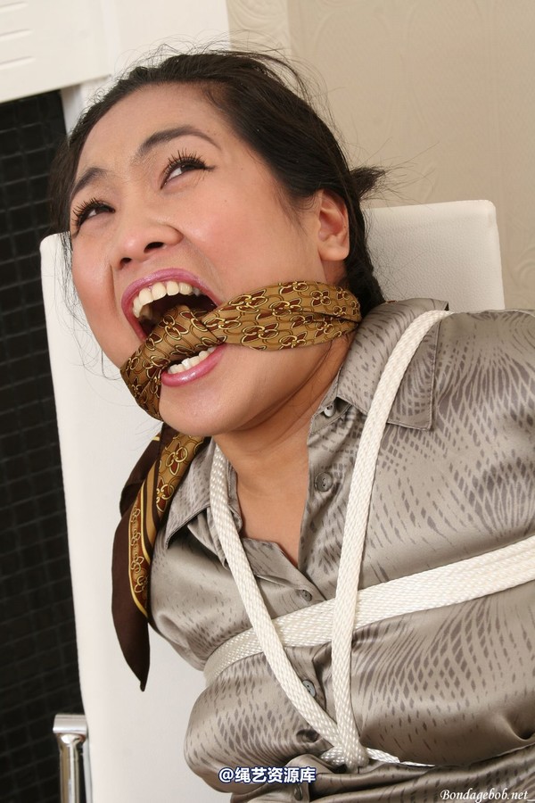bondagebob - Amy Latina Struggles 第 121 张图片