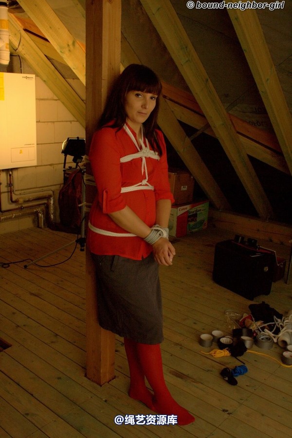 bound-neighbor-girl - Susan - Tied up in the Attic 2 第 7 张图片