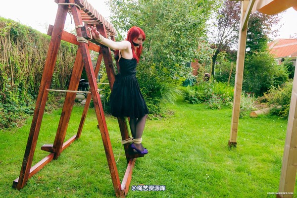 limitedaudience - 2014 syrah lee experiencing the cross 2 第 7 张图片