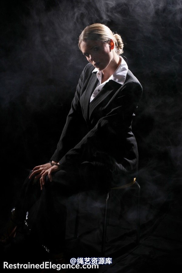 restrainedelegance - Femme Fatale 第 99 张图片