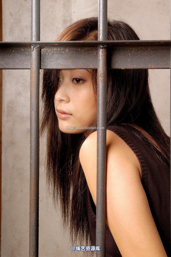 丽柜美束 - 2005-08-10 第 33 张图片