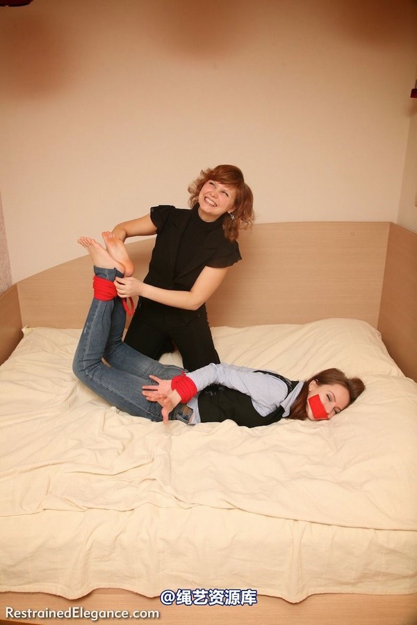 restrainedelegance - Two Girls, Twice the Fun! 第 67 张图片