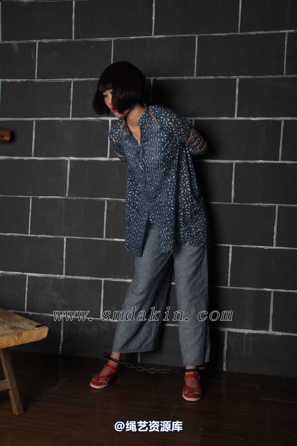 锐度主张 - 女囚五花脚镣模特：碧菡 第 56 张图片