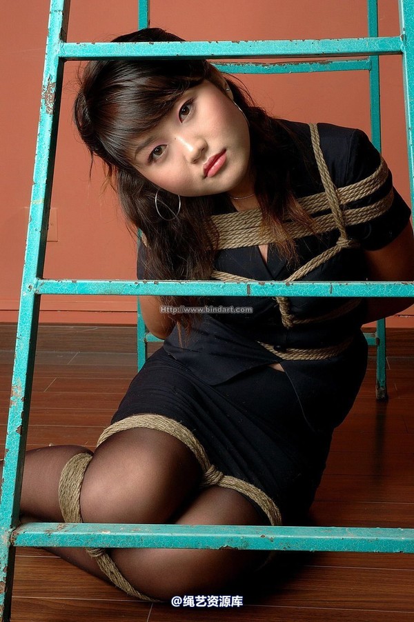 丽柜美束 - 2006-07-11 第 33 张图片