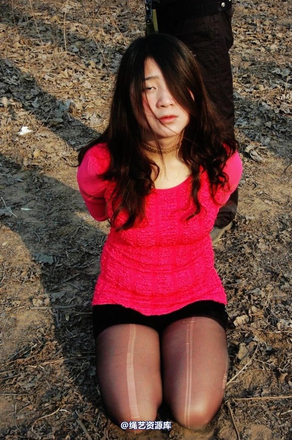 mj影视 - 2013-3-5陈沫踏青 黑丝美女最终的不归路 第 369 张图片