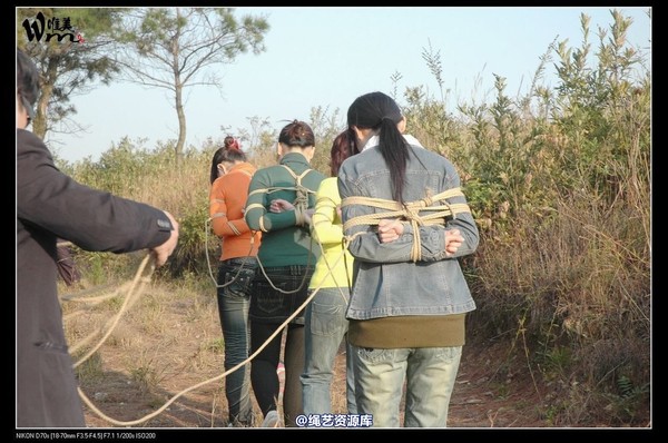 唯美之家 - 2008-11-13外拍(集体) 第 123 张图片