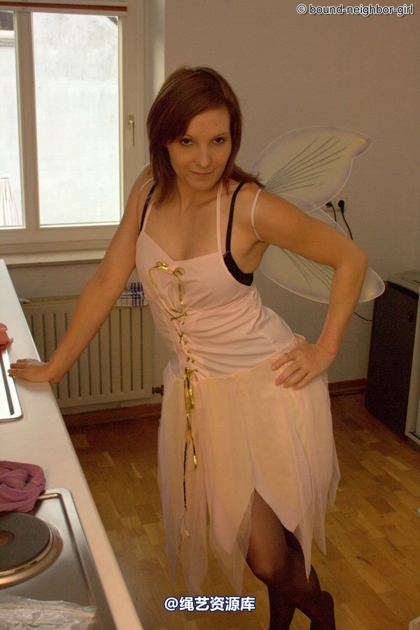 bound-neighbor-girl - Susan - Tied in costumes 第 60 张图片