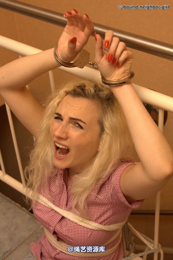 bound-neighbor-girl - Cindy - Tied at Home 2 第 23 张图片