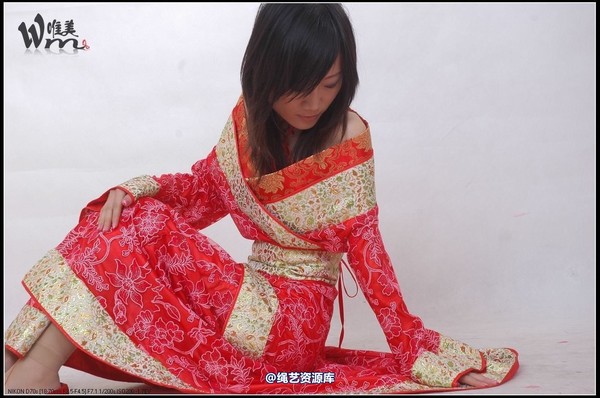 唯美之家 - 2008-11-20雯雯汉服 第 59 张图片