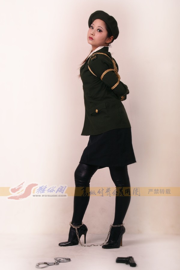 雅俗阁 - 20060422雅思警服(2) 第 4 张图片
