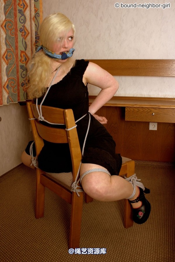 bound-neighbor-girl - Svenja - In Hotel Room tied 2 第 32 张图片