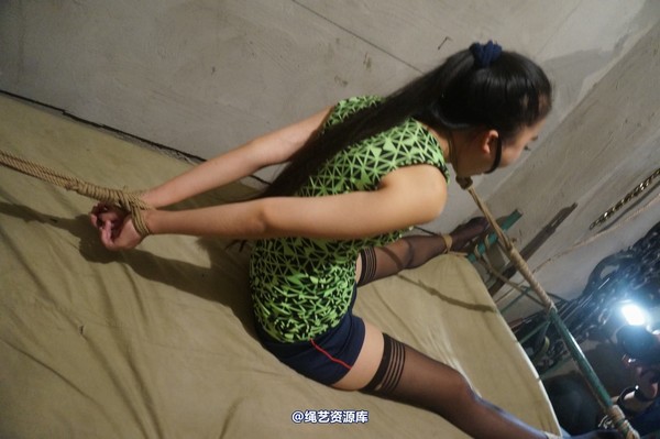 dk13美束馆 - 9.27-雯雯时尚B-44P 第 17 张图片