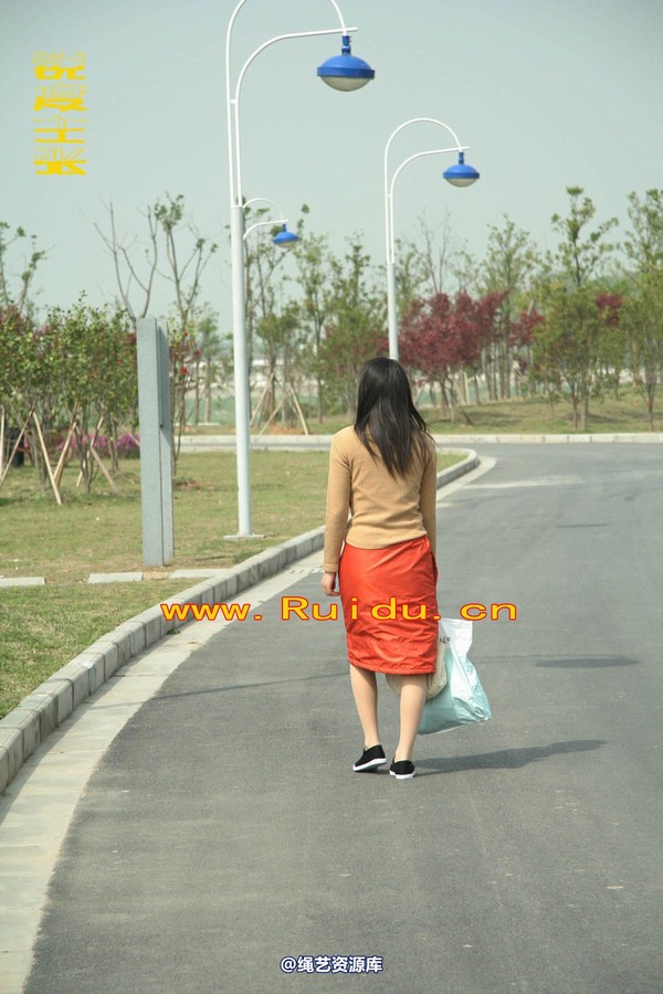 锐度主张 - 世博园内向游人展示捆绑艺术1 第 65 张图片