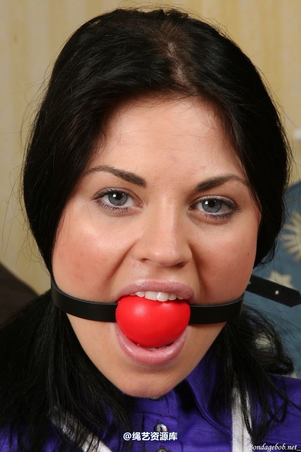 bondagebob - Monica Harris A ball gag please 第 58 张图片