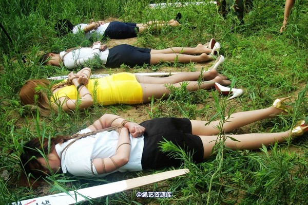 mj影视 - 血的代价执行刑场 第 22 张图片