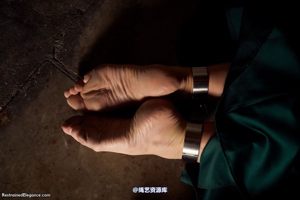 restrainedelegance - Bondage Beauty Contest 第 21 张图片