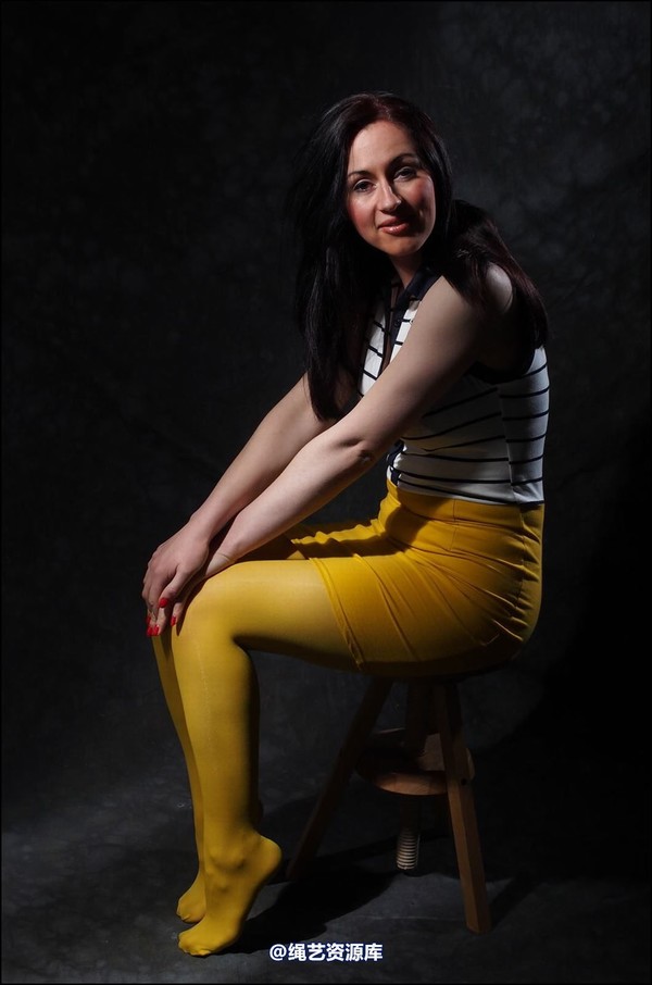 simplytied - Yellow tights red rope 第 4 张图片