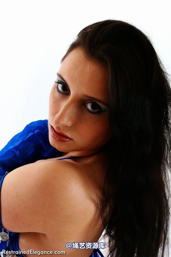 restrainedelegance - Jasmine deLaunay Harem Girl 第 6 张图片
