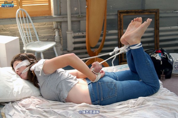 boundhotties - CLAUDIA 第 12 张图片