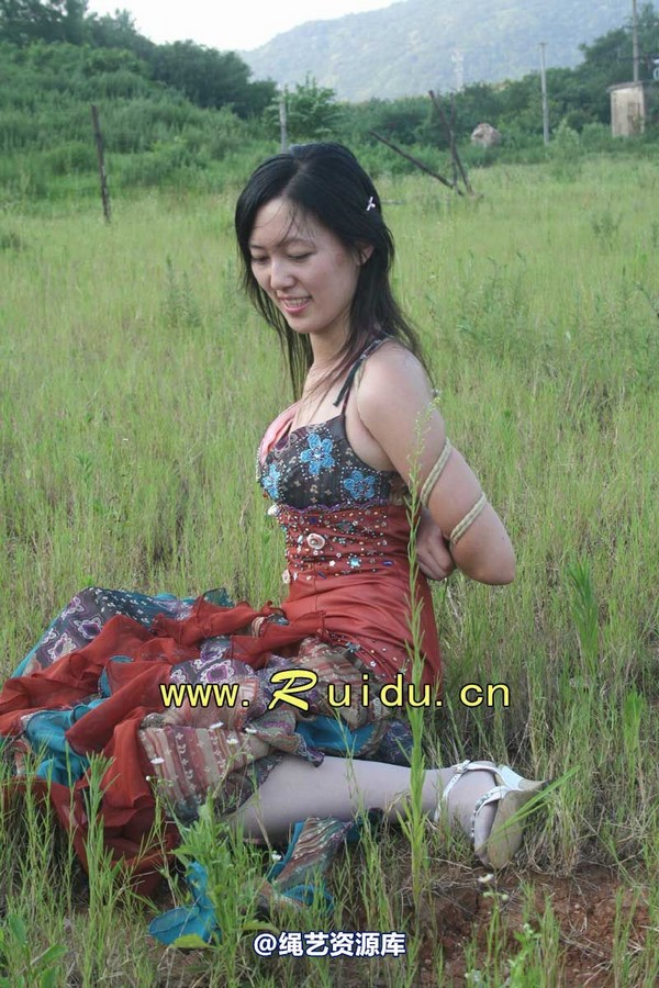 锐度主张 - 20070818第29期 宝宝草地漫舞图片 第 127 张图片
