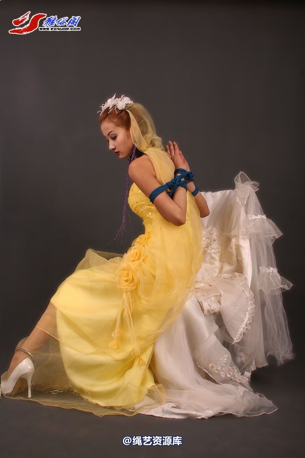 雅俗阁 - 20060402雪儿黄色婚纱 第 74 张图片
