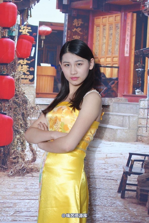 唯美之家 - 新模萧萧黄礼服 第 165 张图片