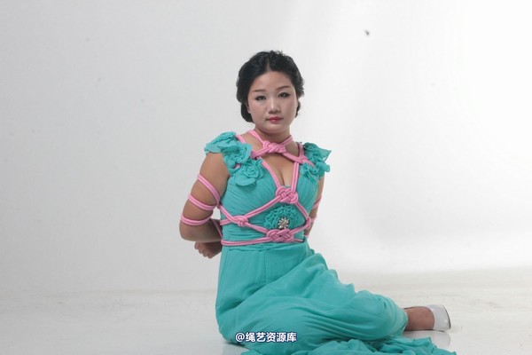 胜景山庄 - 288-果儿礼服 第 57 张图片