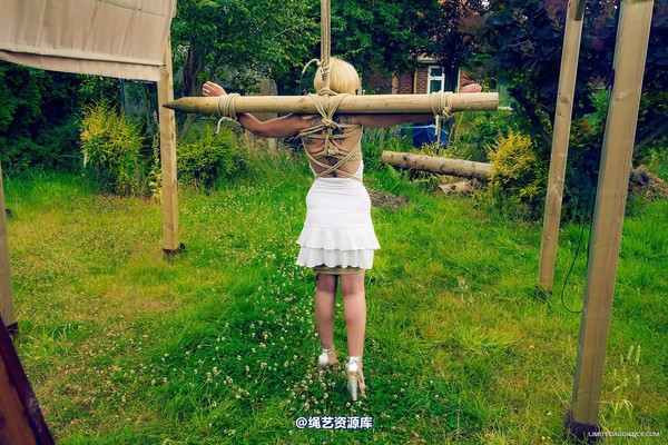 limitedaudience - 2013 kimmy louise tethered torment 第 20 张图片