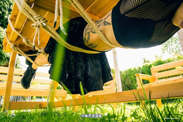 limitedaudience - 2016 altsiren under the table 第 13 张图片