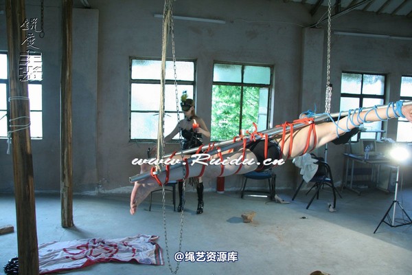 锐度主张 - 女王与她的臣子 第 163 张图片