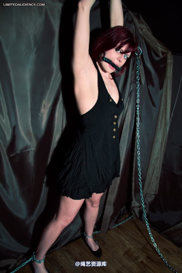 limitedaudience - 2011 scarlett chained and gagged 第 1 张图片