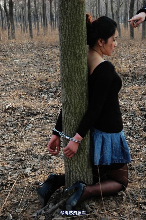 mj影视 - 2013-3-4陈沫踏青 黑丝美女最终的不归路 第 311 张图片