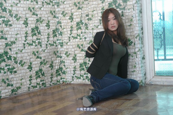 唯美之家 - 黑色西装 第 88 张图片