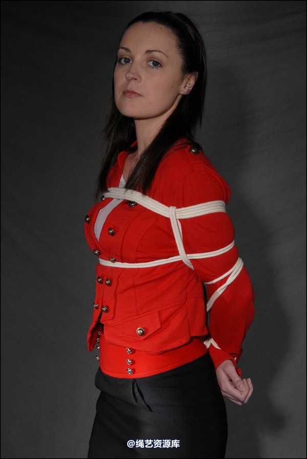 simplytied - Jinx in red jacket two 第 4 张图片