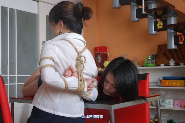 唯美之家 - 秀玉和提娜2010-3-19 第 34 张图片