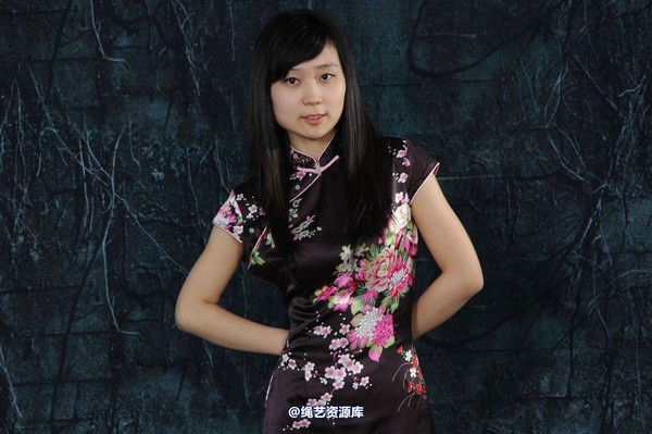 唯美之家 - 婉儿黑旗袍 第 1 张图片