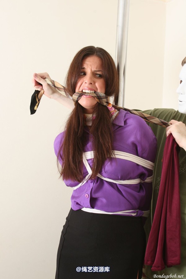 bondagebob - Kobe Lee Gagged! 第 34 张图片