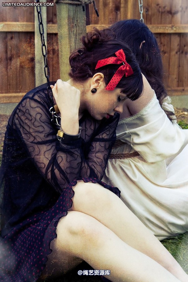 limitedaudience - 2010 catya dominick destruction resting 第 3 张图片