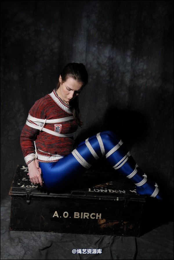 simplytied - Very nice blue tights 第 22 张图片