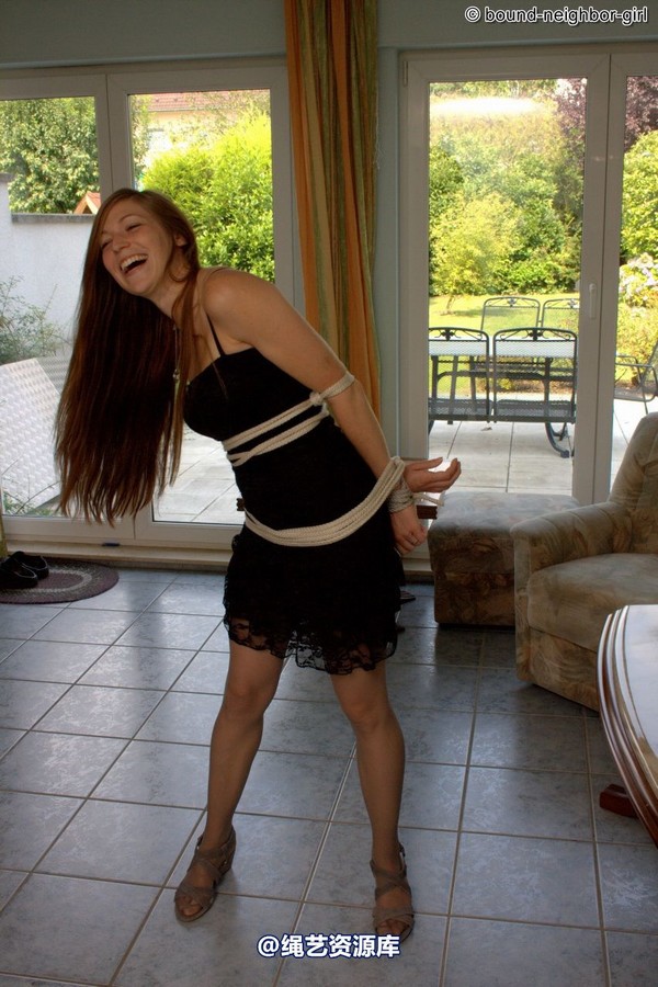 bound-neighbor-girl - Katara - The first time 2 第 4 张图片