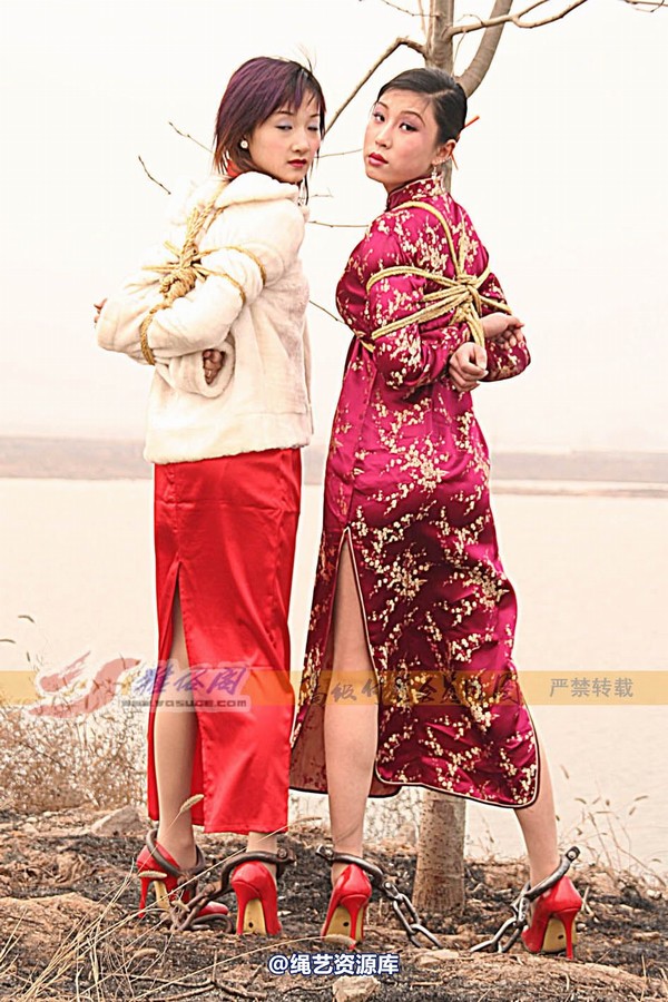雅俗阁 - 20060331新太行采风---雪儿、雅柔旗袍合拍 第 107 张图片