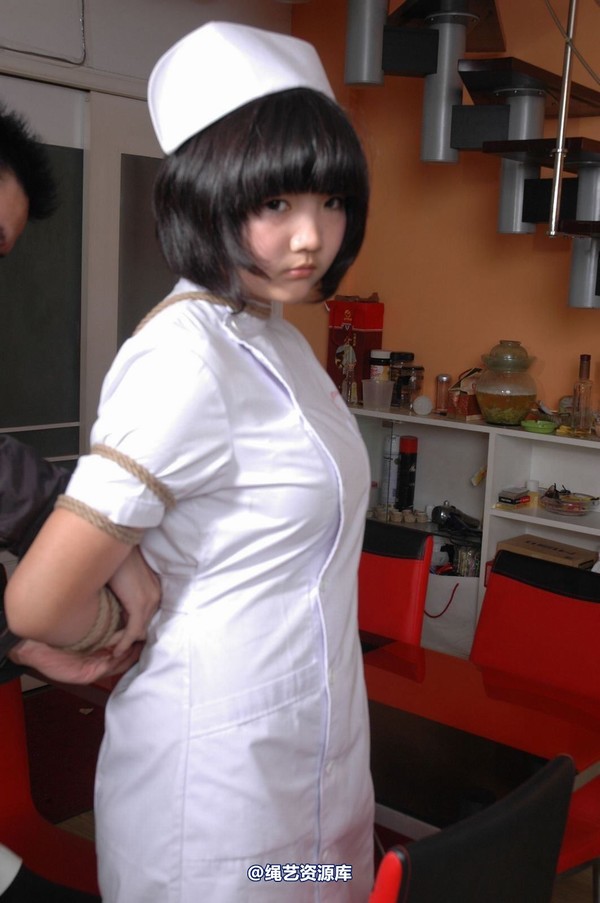 唯美之家 - 小娜护士装 第 18 张图片