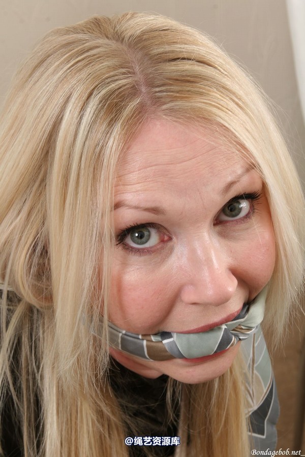 bondagebob - Missey Grabbed and Gagged 第 96 张图片