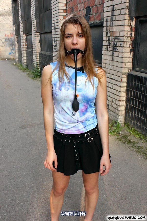 gaggedinpublic - gip304 第 13 张图片