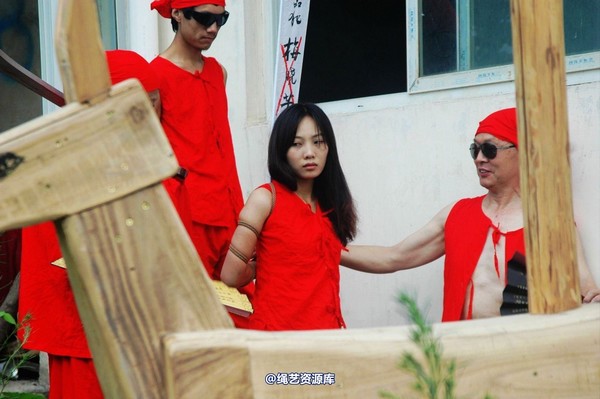 mj影视 - 血的代价-红罪衣刑场木驴斩－梅晓芳2013-08-26 第 187 张图片