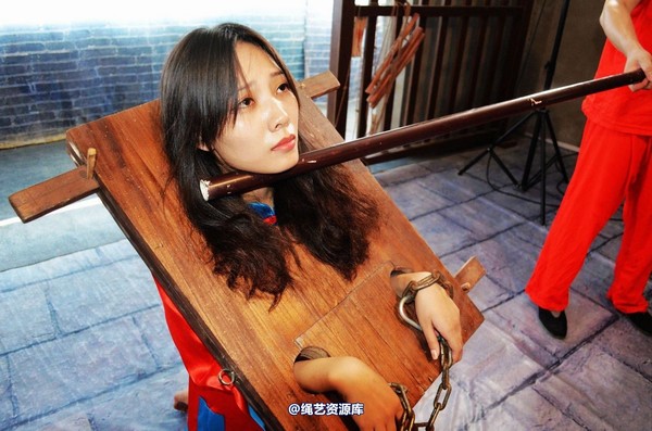 mj影视 - 血的代价梦境古大堂 女囚众生相2013-08-26 第 99 张图片