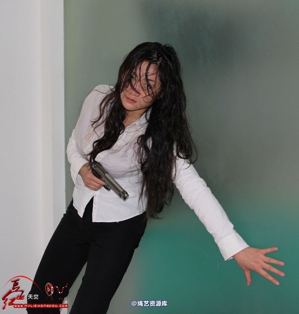 红豆的天空 - 现代女警题材《没那么容易》 第 65 张图片